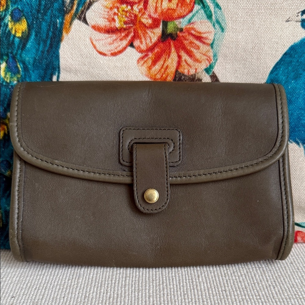Vintage Coach Carnegie Clutch